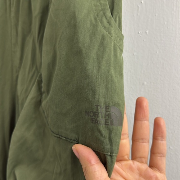 NORTH FACE Girls Jogger Pants XL (18) Olive Green Ruched Cropped Pull On Outdoor - Picture 3 of 7